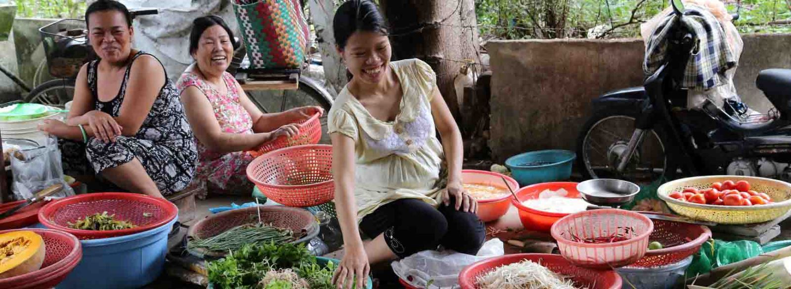 4.5. Visiting local market in city - Hoi An