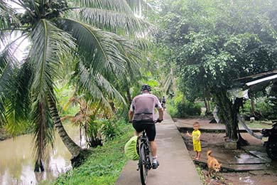 Cycling in Vam Xang, Can Tho